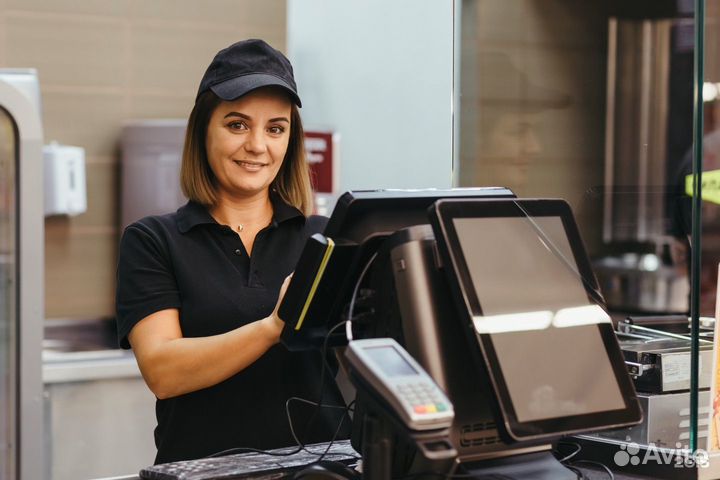 Кассир в кафе
