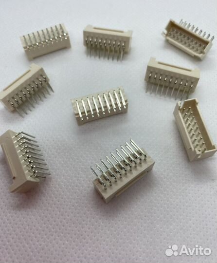 Разьем 18 пин угловой antminer s9 t9 s17 t17 L3+