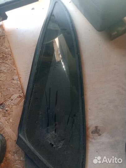 Стекла на приору