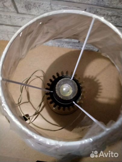 Лампа настольная