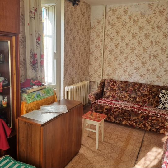 2-к. квартира, 37 м², 1/5 эт.