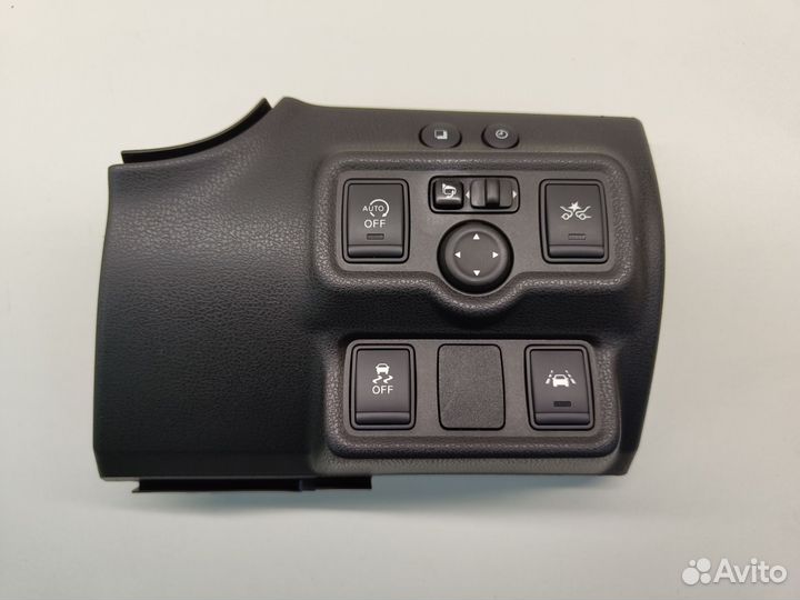 Блок кнопок правых Nissan Note E12