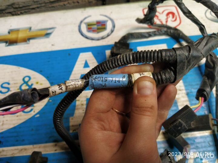 Проводка двери перед.прав. Jeep Gr. Cherokee 93-98