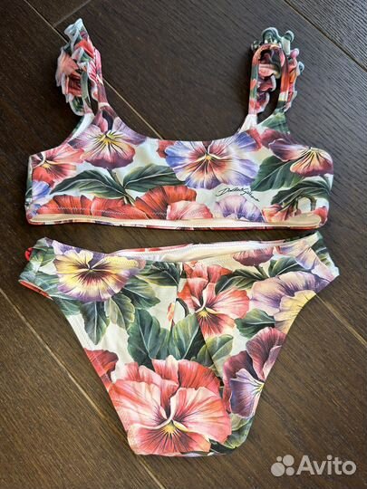 Купальники Dolce Gabbana, Gucci, Givenchy