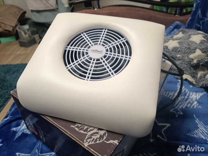 Настольный пылесос для маникюра