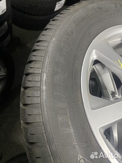 Dunlop SP Winter Sport 3D 235/65 R17