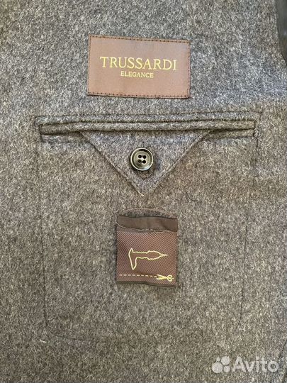 Шерстяное пальто мужское Trussardi