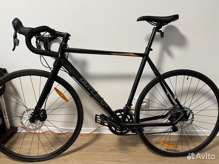 Шоссейный велосипед Outleap Trackway