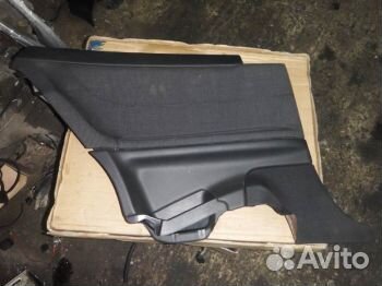 Обшивка заднего левого крыла