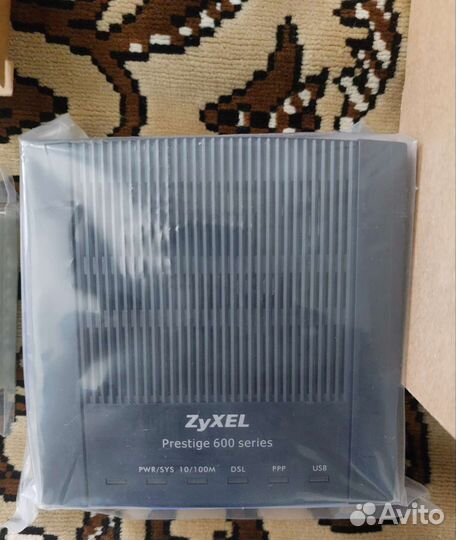 Zyxel модем adsl2+ P-660RU EE