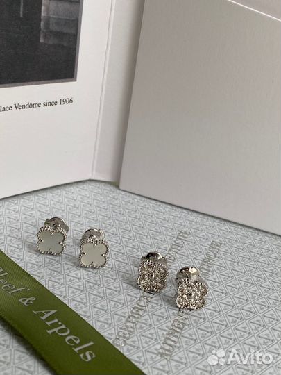 Золотые серьги van cleef