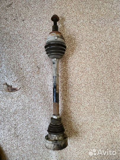 Привод левый Volkswagen Golf Plus 1.6 BSE МКПП