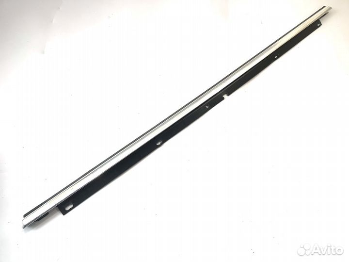 Молдинг задний правый Audi A6 C6 Avant