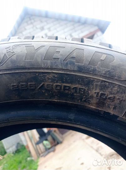 Goodyear UltraGrip 225/60 R18