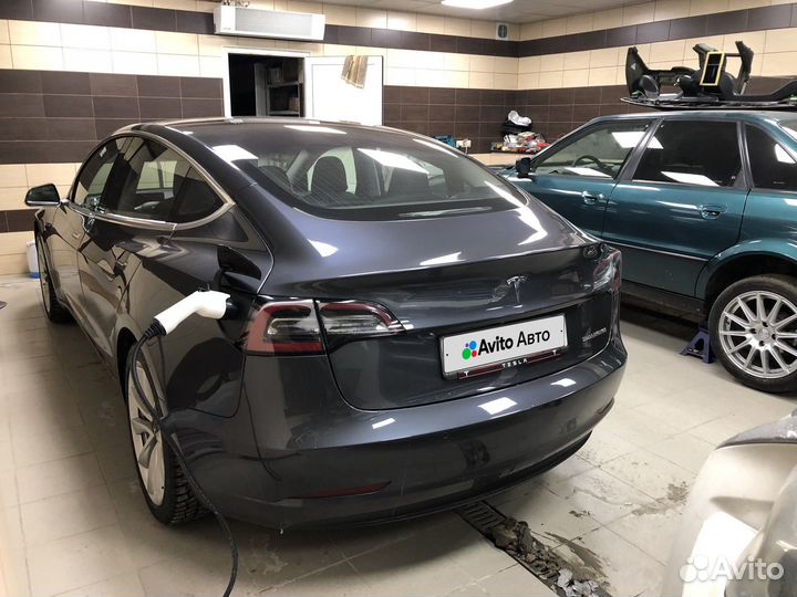 Tesla Model 3 271 л.с. AT, 2018, 71 000 км
