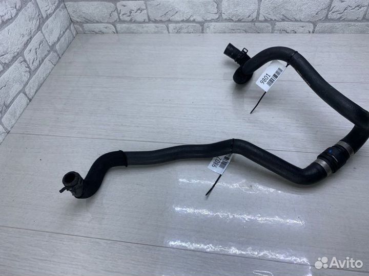 Патрубок охлаждения Mercedes C-Class W205