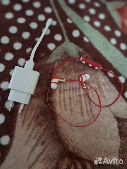 Беспроводные наушники