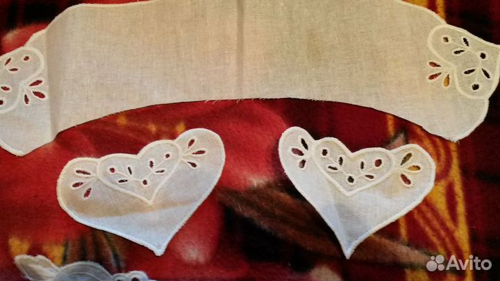 Кружева на воротничок и тесьма