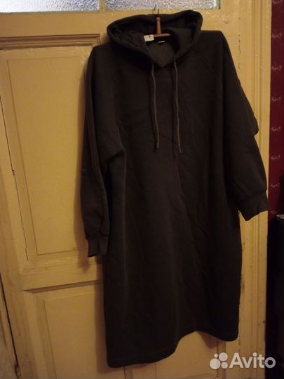 Платье с капюшоном, серое, теплое, р. 52