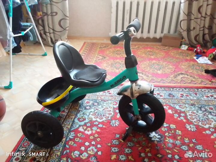 Трехколесный велосипед