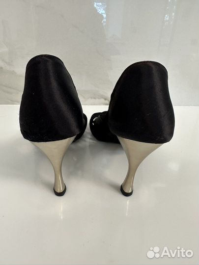 Босоножки латина sasan 40 p