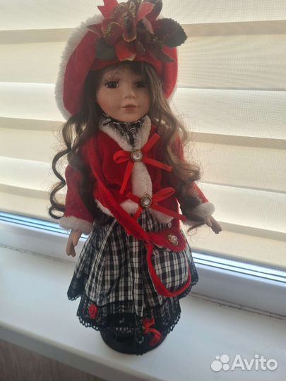 Продам коллекционную куклу