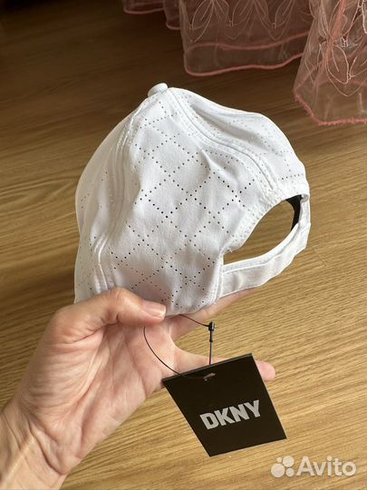 Кепка dkny новая оригинал