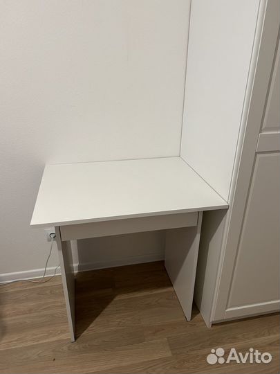 Стол письменный компьютерный