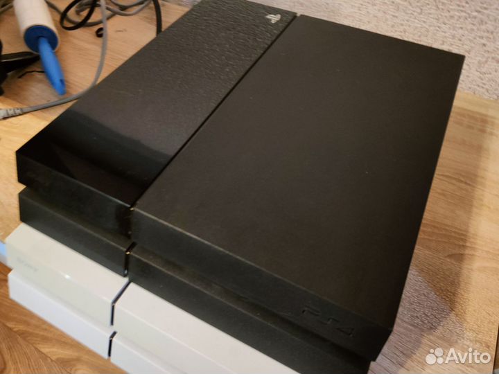 Sony PS4 прошитая 9000 игр