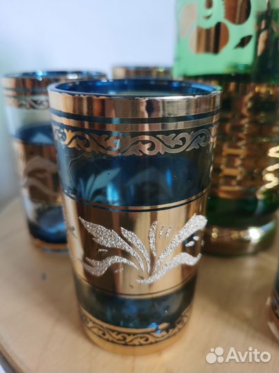 Бокалы разноцветные и графин Япония