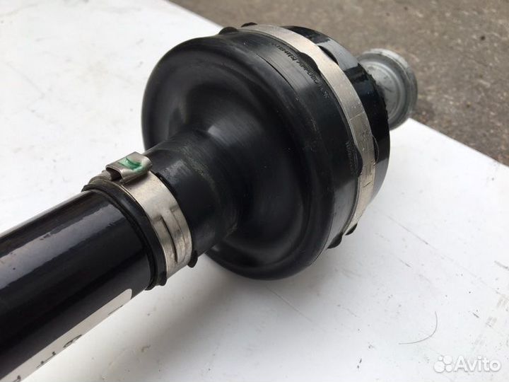 Приводной вал (привод) задний правый Bmw 6 G32 G11