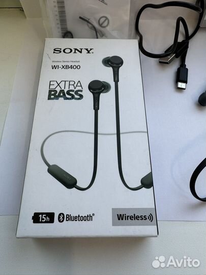Беспроводные наушники Sony WI-XB400