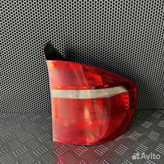 Фонарь задний наружный правый BMW X5 E70