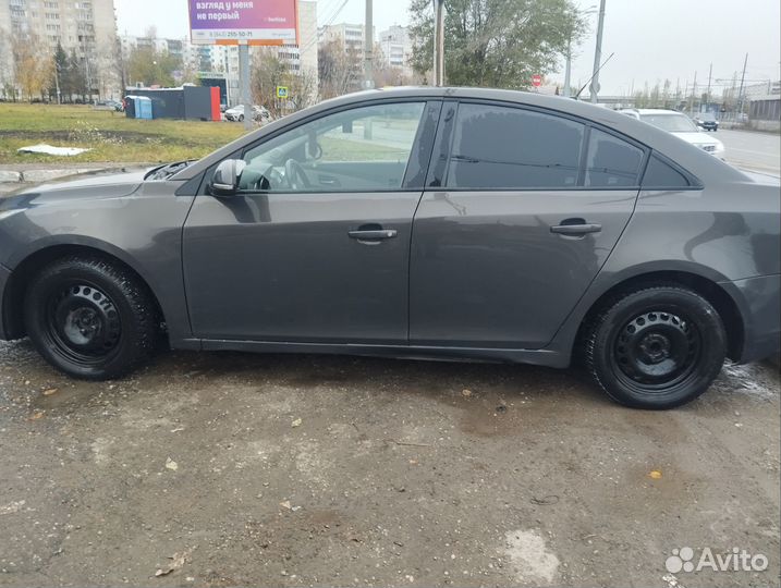 Chevrolet Cruze 1.6 МТ, 2014, 293 000 км