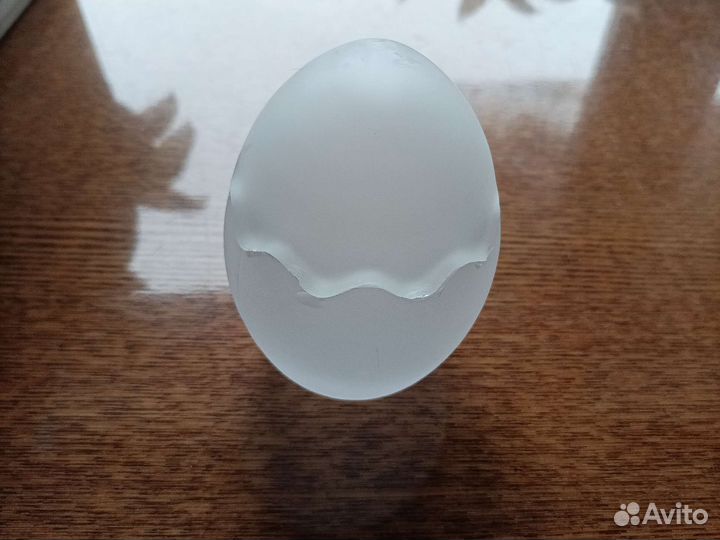 Яйцо из матового стекла