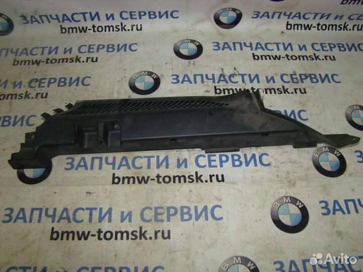 Направляющая шторки багажника RH BMW X5 E53 2005