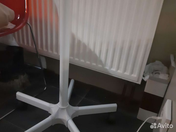 Штатив для лампы