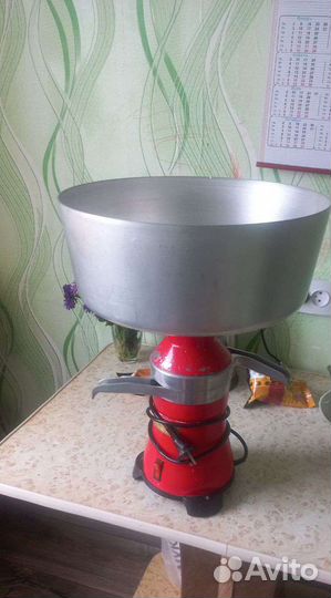 Сепаратор для молока электрический