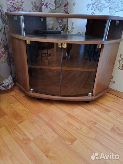 Тумба под телевизор бу
