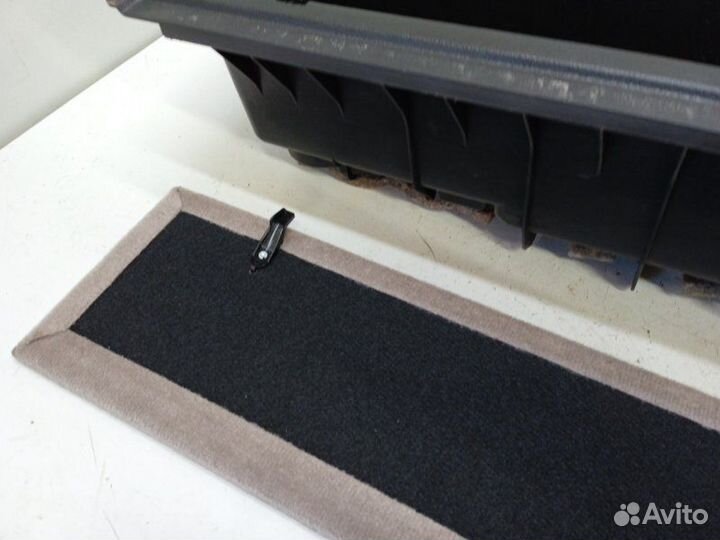 Ящик для инструментов правый Nissan Murano Z50 3.5