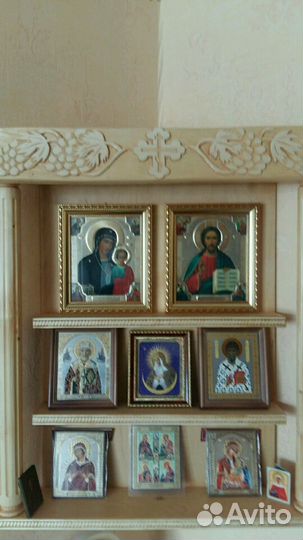 Красный угол