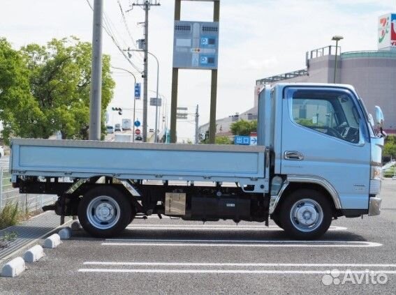 Бортовой грузовик Mitsubishi Fuso Canter, 2017