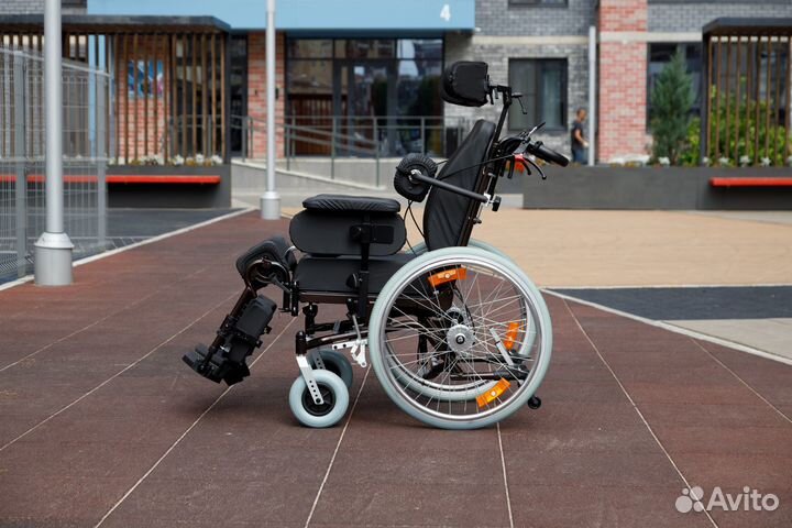 Инвалидная коляска Ortonica Delux 570