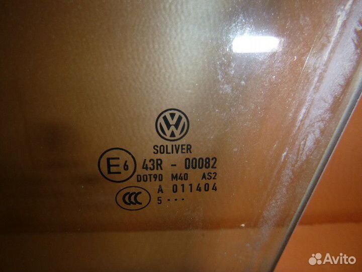 Стекло двери передней левой Volkswagen passat B6 2