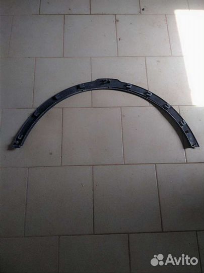 Молдинг Range Rover Evoge на правое переднее крыло