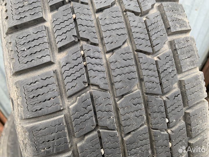 Dunlop Graspic DS3 215/60 R17