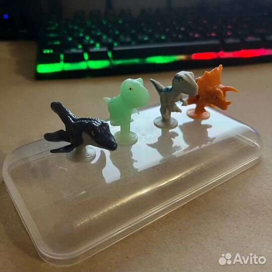 Стикерсы, скрепыши, динозавры 