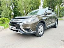 Mitsubishi Outlander 2.0 CVT, 2019, 58 000 км, с пробегом, цена 2 040 000 руб.