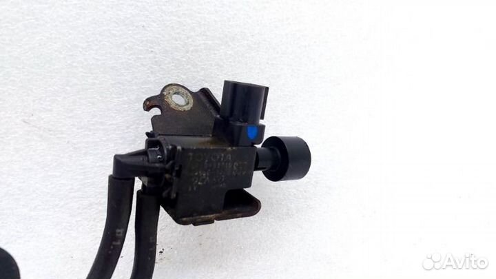 Клапан электромагнитный Toyota Land Cruiser 200