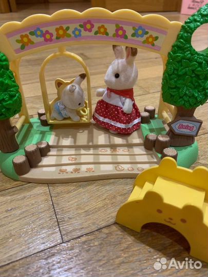 Sylvanian зайчик с горкой